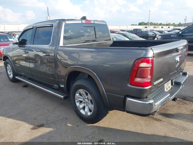 2020 RAM 1500 1C6RREJT1LN235332 Photo 2