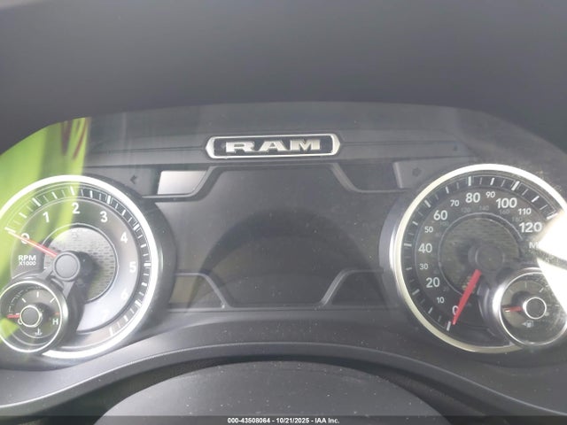 2020 RAM 1500 1C6RREJT1LN235332 Photo 6