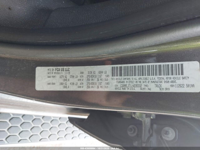 2020 RAM 1500 1C6RREJT1LN235332 Photo 8