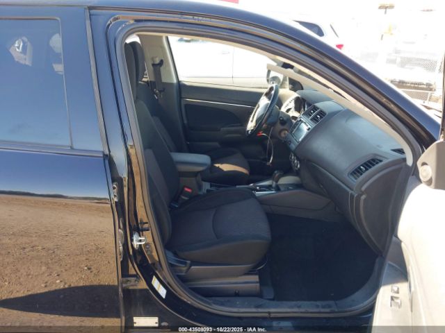 2018 MITSUBISHI OUTLANDER SPORT JA4AR3AU5JZ021303 Photo 4