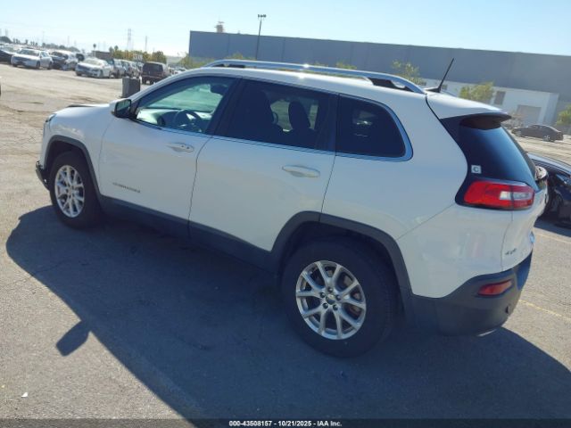 2016 JEEP CHEROKEE 1C4PJMCS1GW103743 Photo 2
