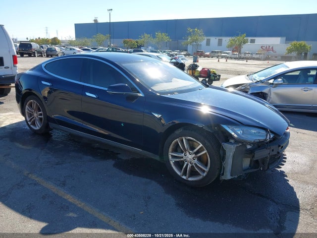 2015 TESLA MODEL S 5YJSA1H1XFFP72590 Photo 0