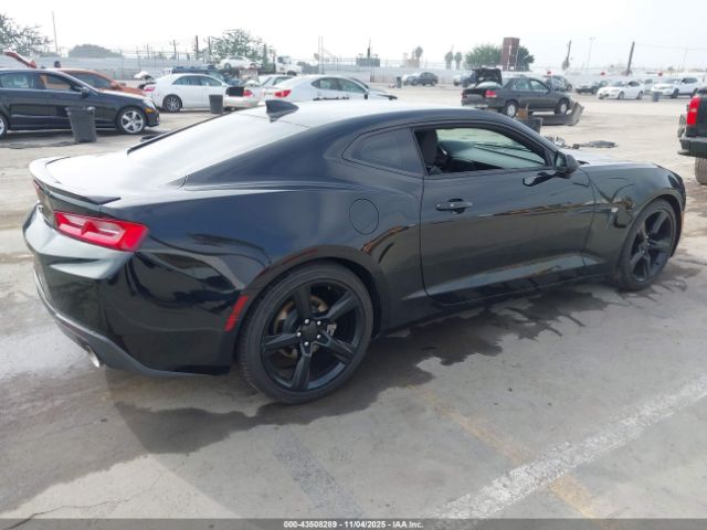 2018 CHEVROLET CAMARO 1G1FB1RS1J0186351 Photo 3