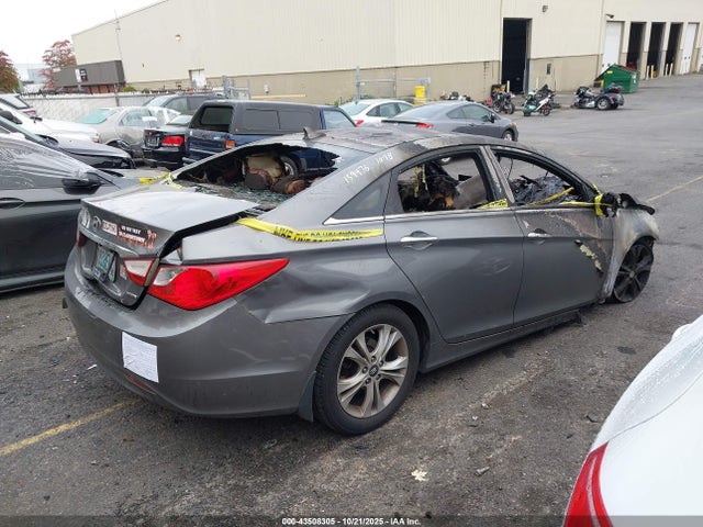 2011 HYUNDAI SONATA 5NPEC4AC2BH123107 Photo 3