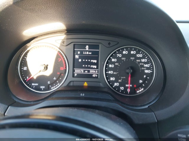 2016 AUDI A3 WAUB8GFF8G1037269 Photo 6