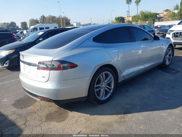 2014 TESLA MODEL S 5YJSA1H12EFP41462 Photo 3