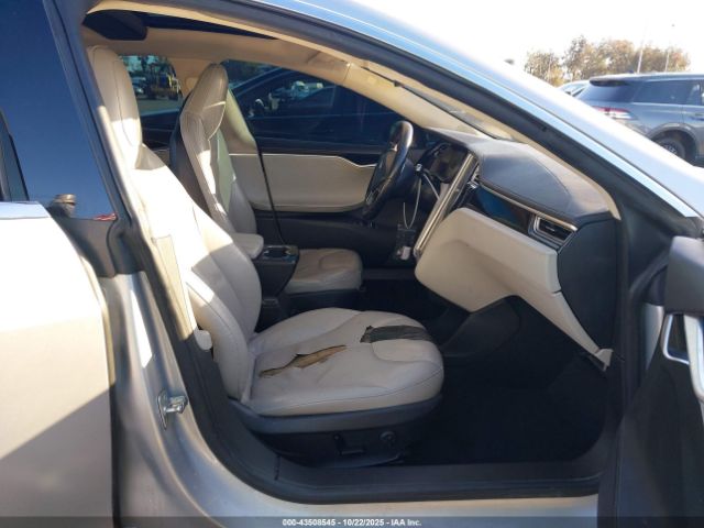 2014 TESLA MODEL S 5YJSA1H12EFP41462 Photo 4