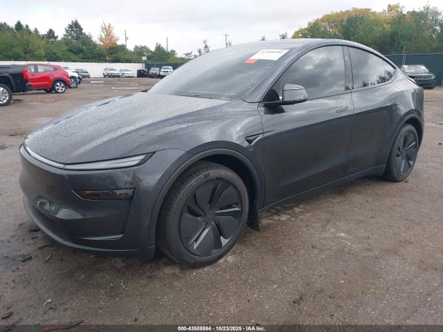 2026 TESLA MODEL Y 7SAYGDEE5TA465020 Photo 1