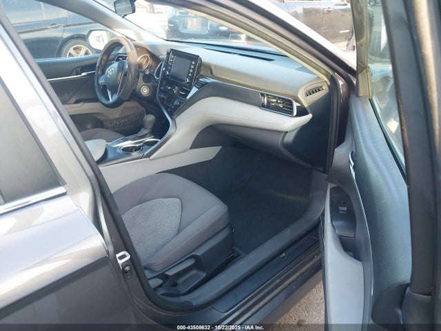 4T1C11AK8NU713899 Toyota CAMRY LE