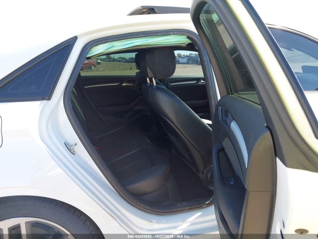 2018 AUDI A3 WAUAUGFF5J1042735 Photo 7