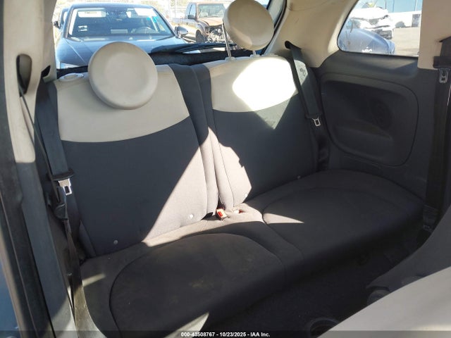 3C3CFFAR0FT514040 Fiat 500 POP