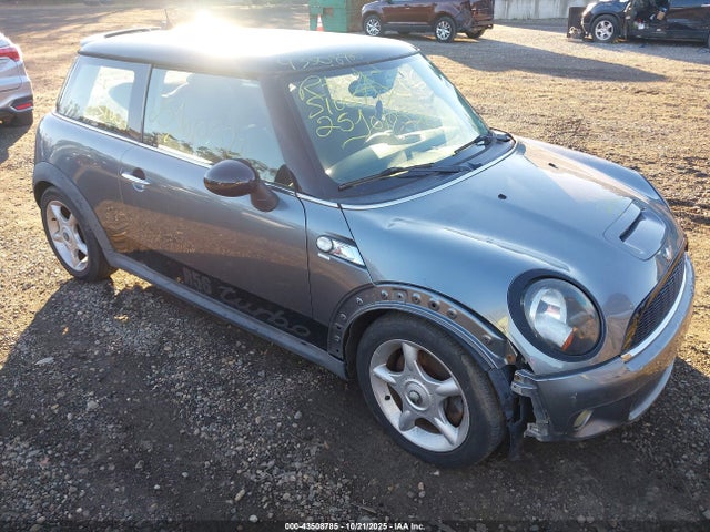 2008 MINI COOPER S WMWMF73598TT89230 Photo 0