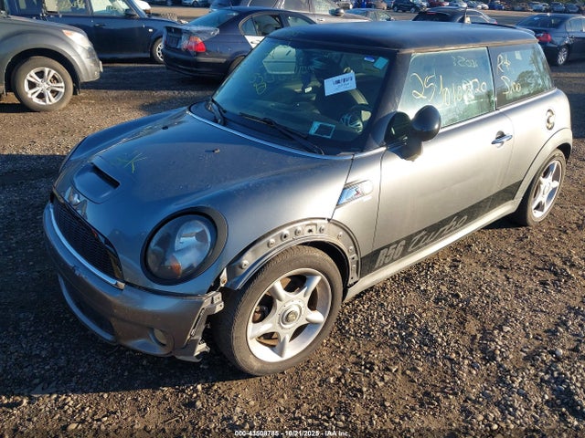 2008 MINI COOPER S WMWMF73598TT89230 Photo 1