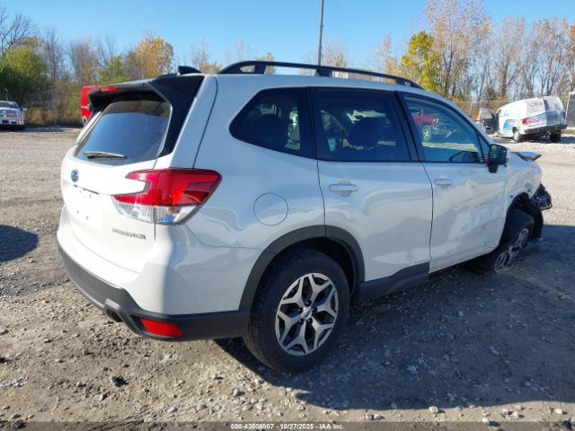 2024 SUBARU FORESTER JF2SKADC0RH469697 Photo 3