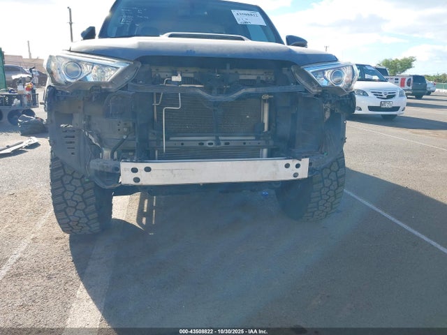 JTEBU5JR3K5720322 Toyota 4runner Trd Off Road Premium
