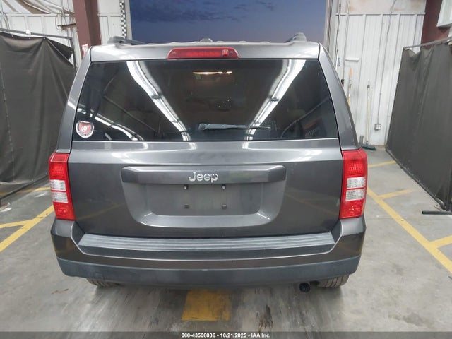 1C4NJPBB4GD601179 Jeep Patriot Sport