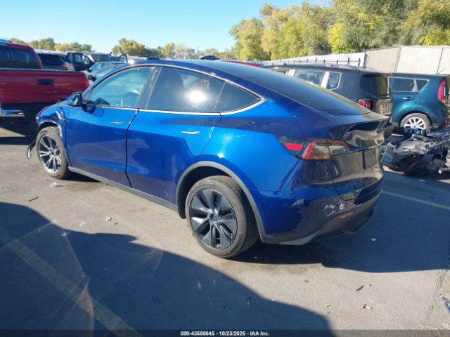 2024 TESLA MODEL Y 7SAYGDEE9RF168005 Photo 2