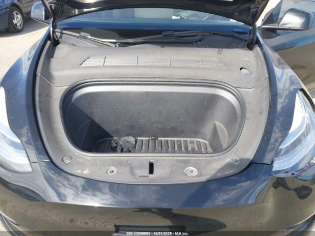 2023 TESLA MODEL Y 7SAYGDEE9PA110583 Photo 9