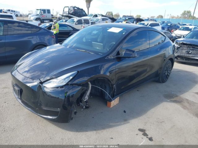 2023 TESLA MODEL Y 7SAYGDEE9PA110583 Photo 1