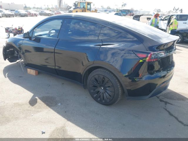 2023 TESLA MODEL Y 7SAYGDEE9PA110583 Photo 2