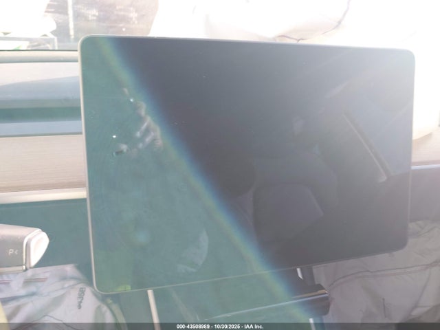 2020 TESLA MODEL Y 5YJYGDEE7LF022478 Photo 6