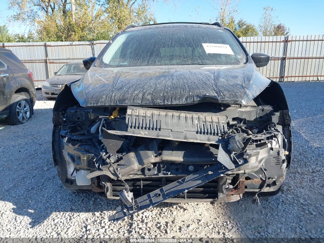 Продаж на аукціоні авто 2017 Ford Escape Se, vin: 1FMCU9GD1HUC55027, номер лоту: 43509034