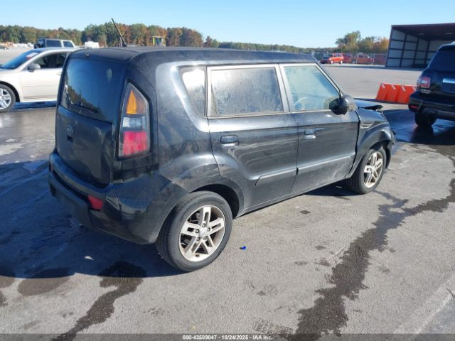 2010 KIA SOUL KNDJT2A28A7183812 Photo 3