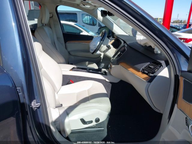 2022 VOLVO XC90 YV4102PK1N1786381 Photo 4