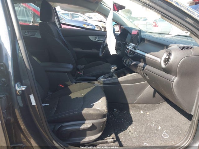 3KPF24AD0PE685616 KIA FORTE LX