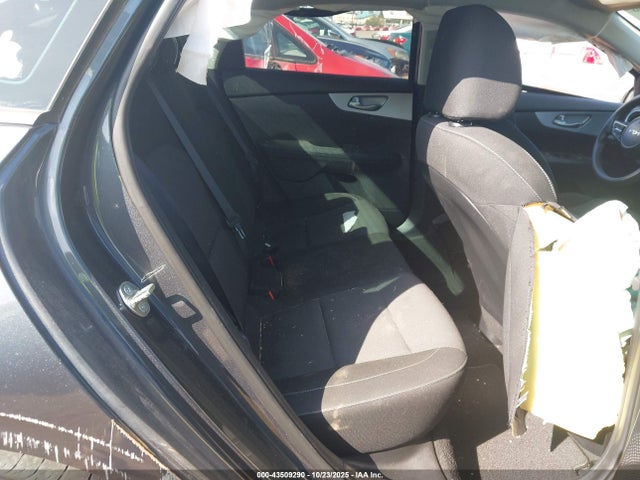 3KPF24AD0PE685616 KIA FORTE LX