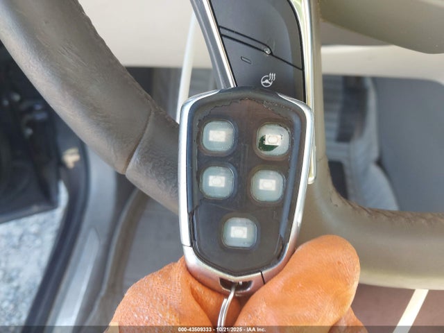 2017 CADILLAC XT5 1GYKNDRS4HZ179909 Photo 10