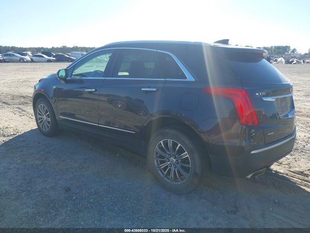 2017 CADILLAC XT5 1GYKNDRS4HZ179909 Photo 2