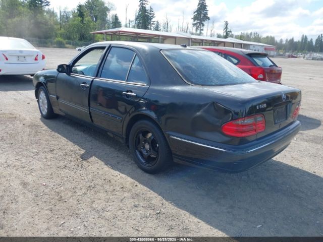 2000 MERCEDES-BENZ E 320 WDBJF65J8YB140156 Photo 2