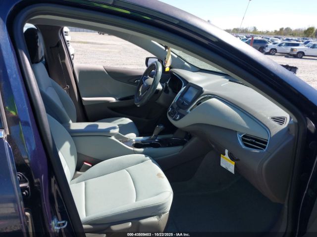 2017 CHEVROLET MALIBU 1G1ZE5ST7HF291577 Photo 4