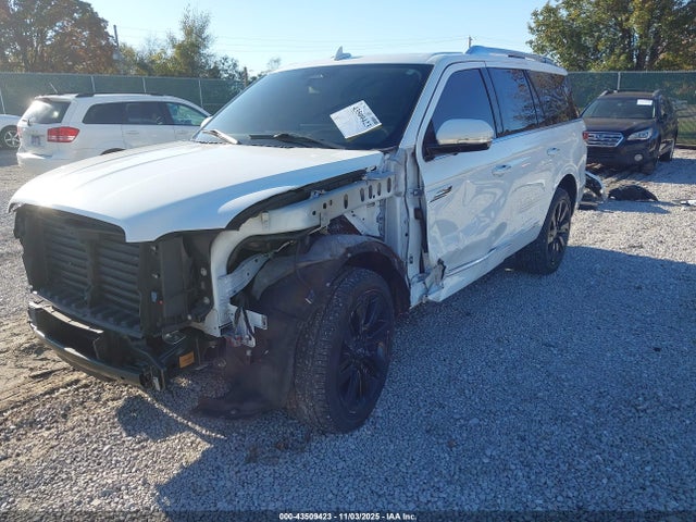 5LMJJ2LG7PEL10576 Lincoln Navigator Reserve
