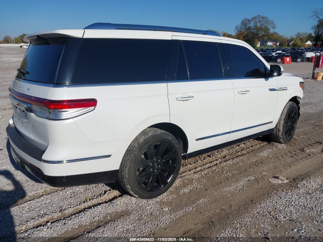 5LMJJ2LG7PEL10576 Lincoln Navigator Reserve
