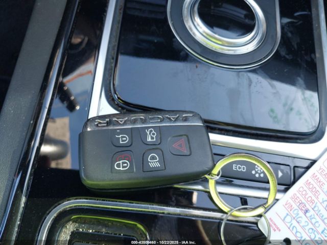 2017 JAGUAR XE SAJAD4BG3HA962052 Photo 10