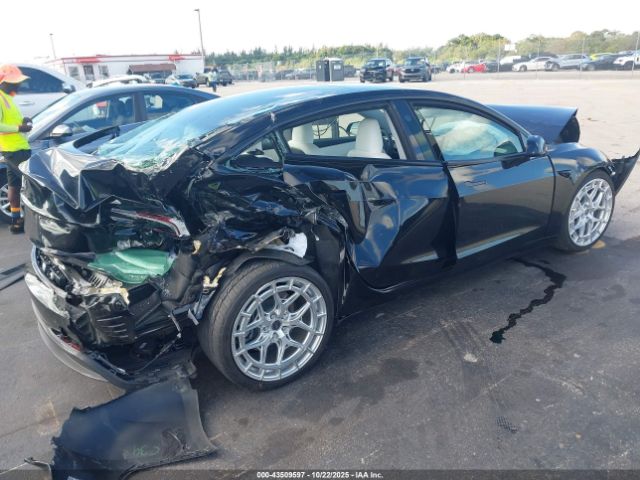 2025 TESLA MODEL 3 5YJ3E1EA2SF017733 Photo 3