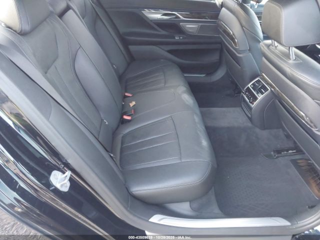 2019 BMW 740I WBA7E4C52KGV28774 Photo 7