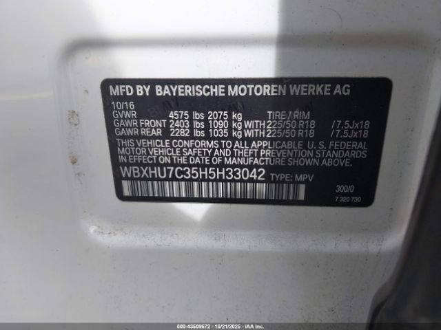 2017 BMW X1 WBXHU7C35H5H33042 Photo 8