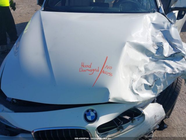 2018 BMW 330I WBA8B9C5XJAE22247 Photo 9