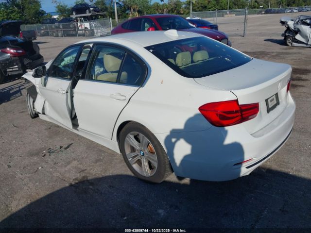 2018 BMW 330I WBA8B9C5XJAE22247 Photo 2