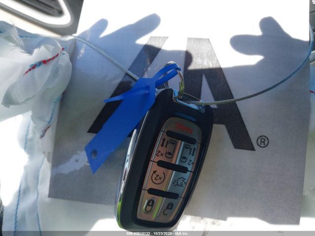 2023 CHRYSLER PACIFICA 2C4RC1BG9PR521250 Photo 10