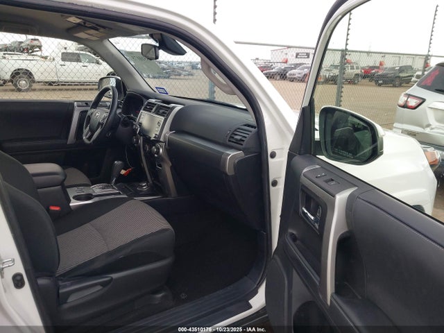 43510175 :رقم المزاد ، JTEMU5JR0P6135434 vin ، 2023 Toyota 4runner Sr5 مزاد بيع