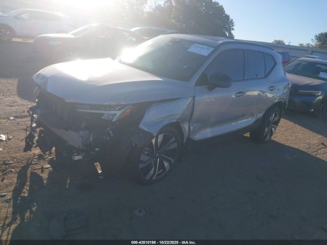 2023 VOLVO XC40 YV4L12UX2P2032232 Photo 1