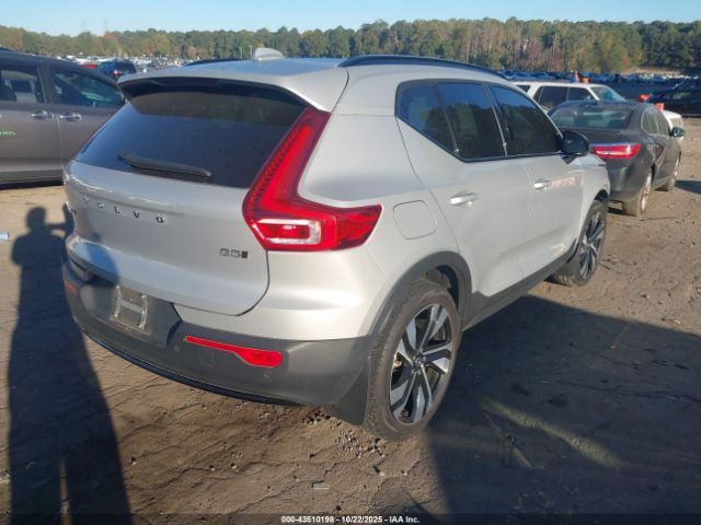 2023 VOLVO XC40 YV4L12UX2P2032232 Photo 3