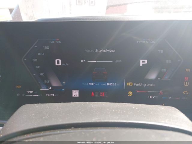 2025 BMW X5 5UX33EU00S9Y49781 Photo 6