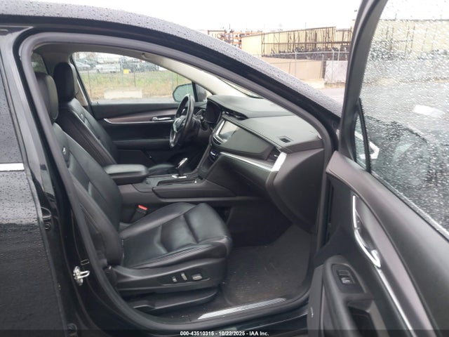 2017 CADILLAC XT5 1GYKNBRS0HZ288095 Photo 4