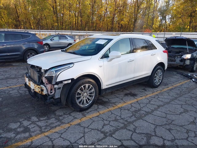 2017 CADILLAC XT5 1GYKNBRS5HZ245761 Photo 1