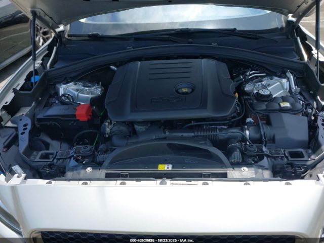 2017 JAGUAR F-PACE SADCK2BN1HA099059 Photo 9